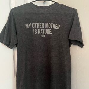 Men’s North Face t-shirt